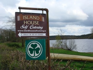 island-house-sign